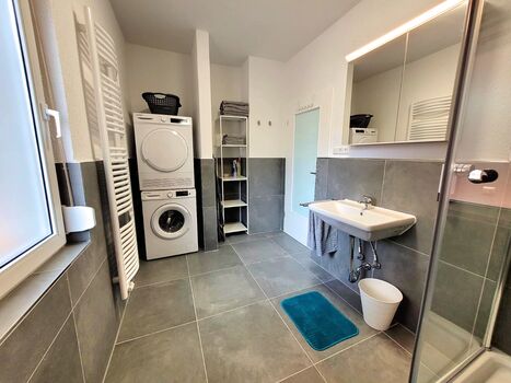 jede Wohnung mit Waschmaschine/Trockner (oder Kombi)