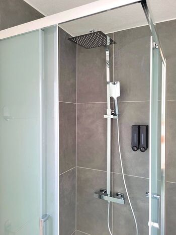 moderne Dusche