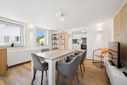 Wohnzimmer mit Essbereich EG