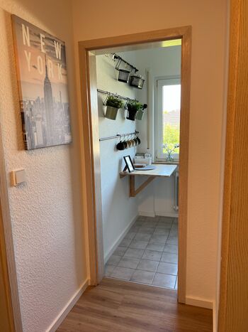 2-Zimmer Wohnung nähe Flughafen Stuttgart mit Balkon Bild 2