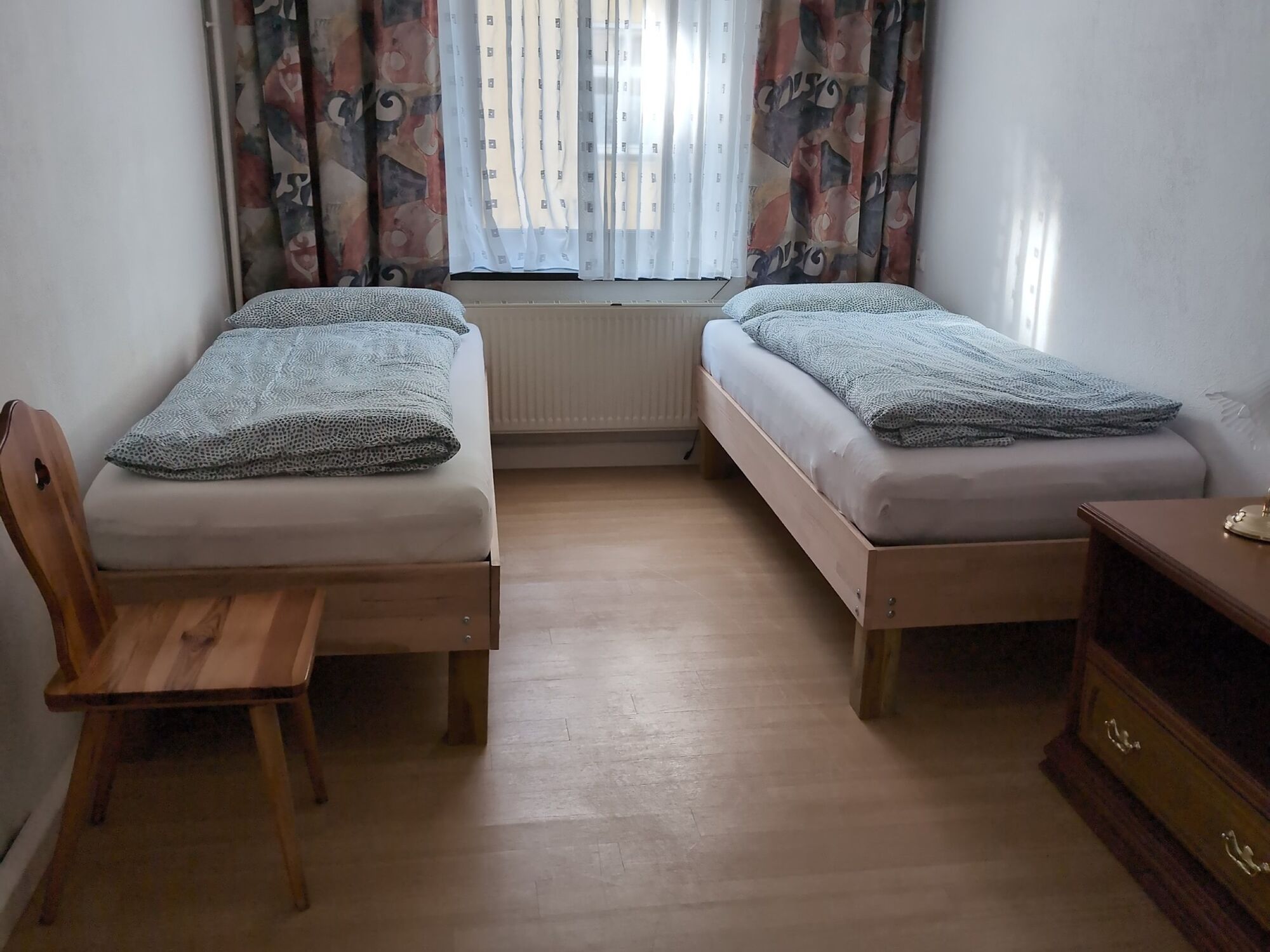 2 Einzelbetten, Koskauer Straße 3