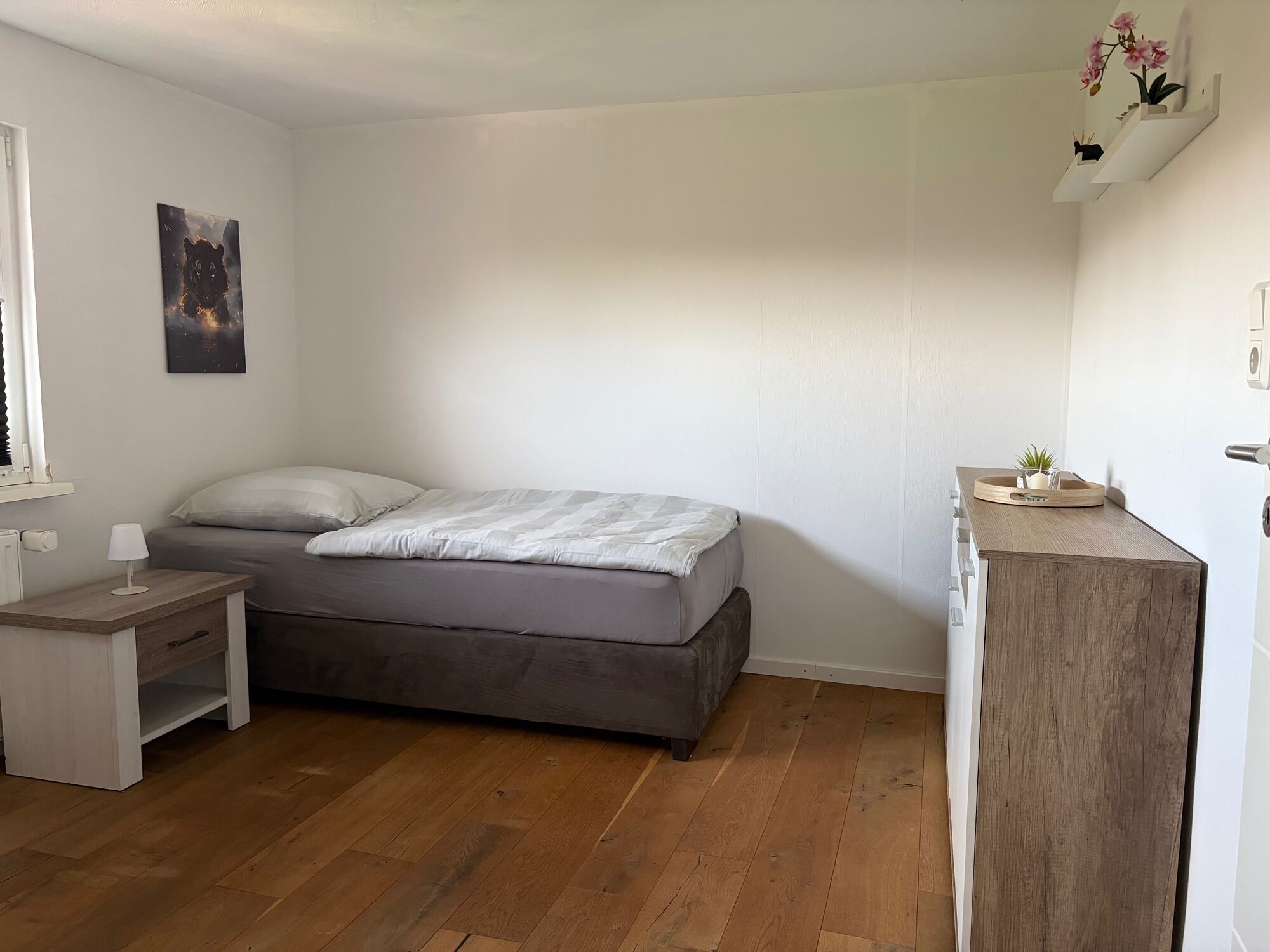 Schlafzimmer rechts 1