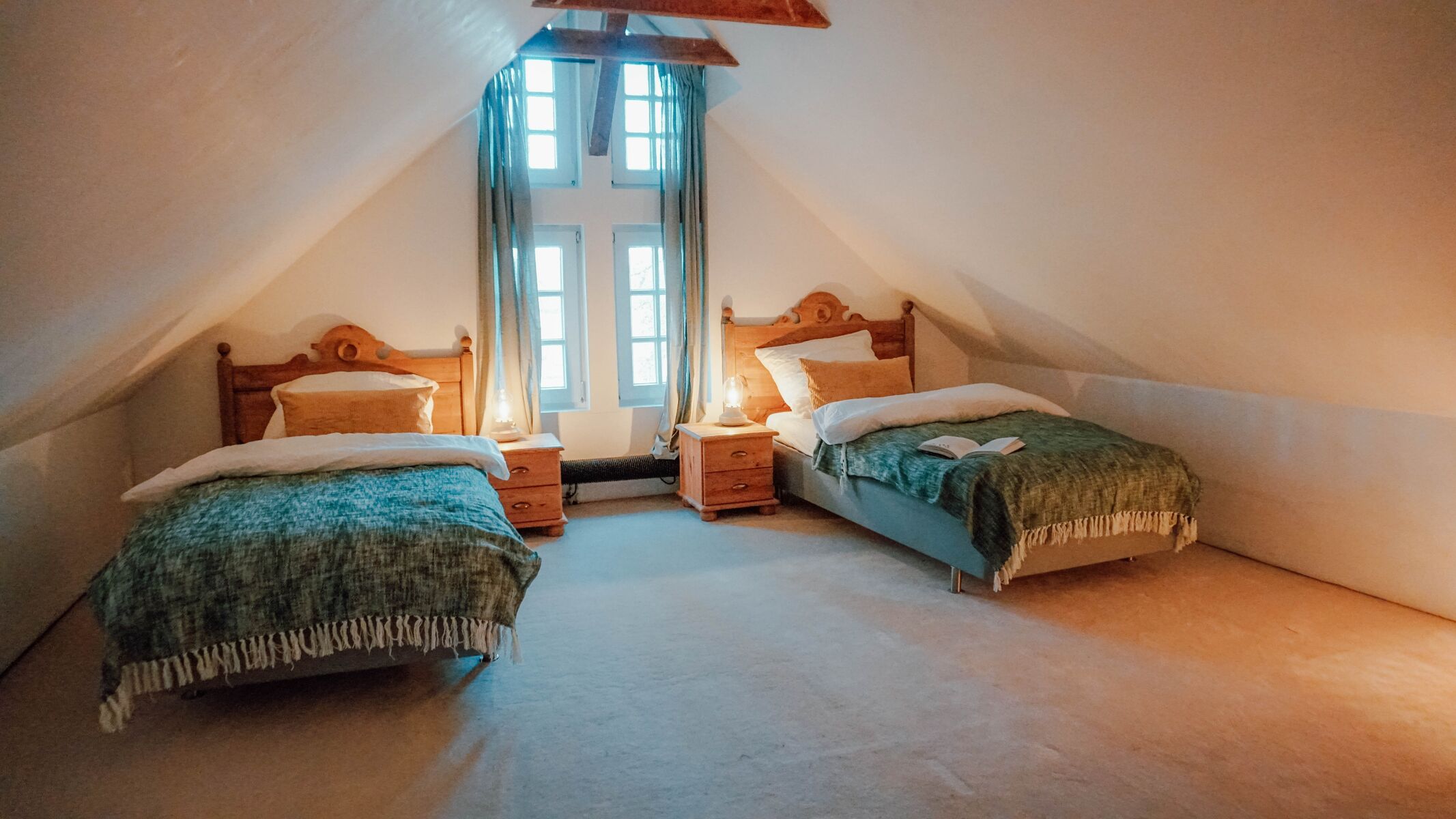 Einzelbetten im OG des Maisonette Appartements