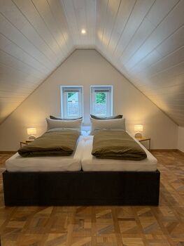 Doppelbett (1,80m)