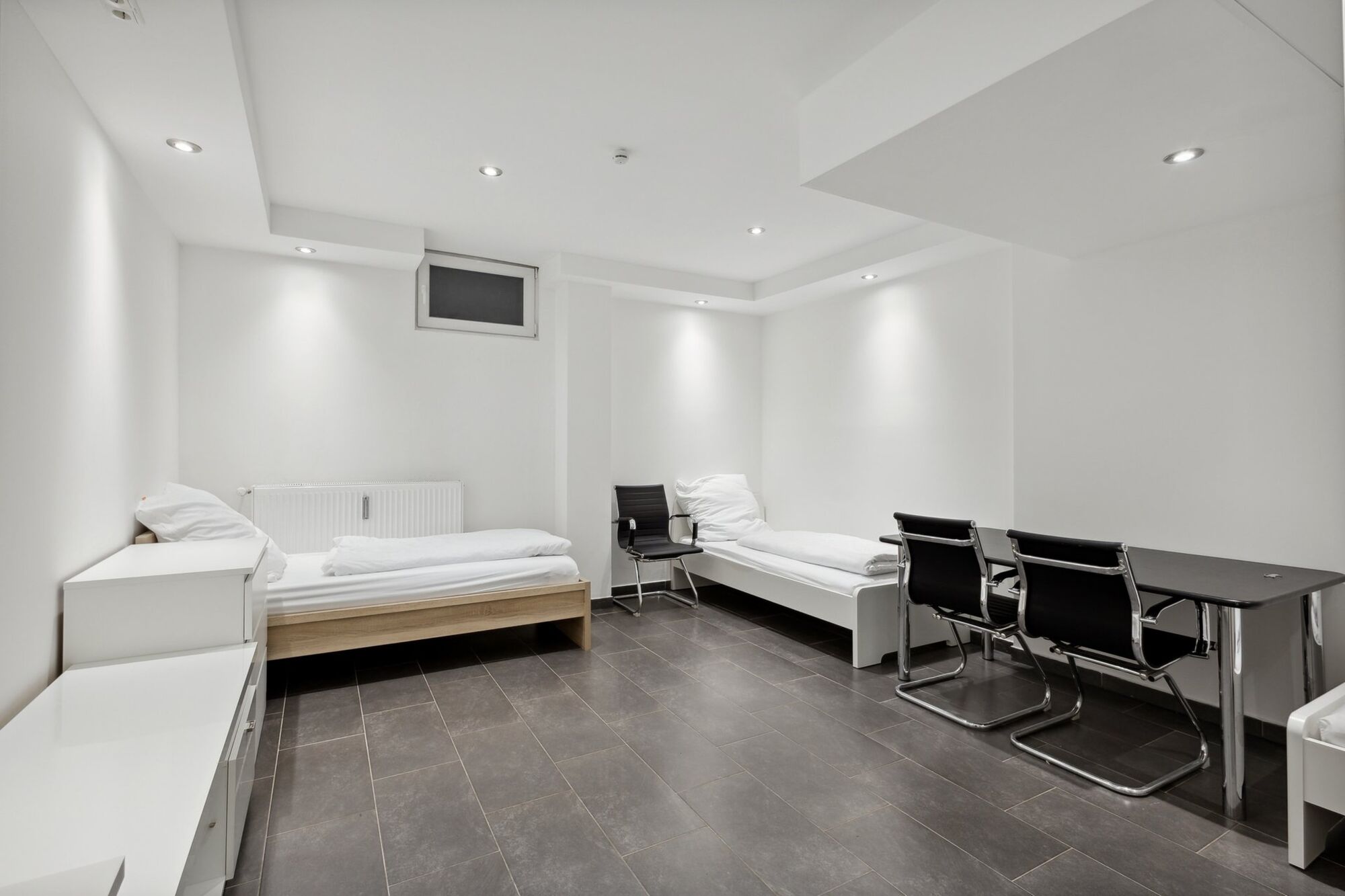 Schlafzimmer 4