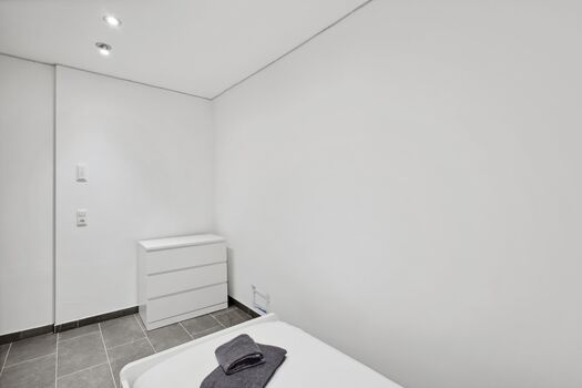 Schlafzimmer 6