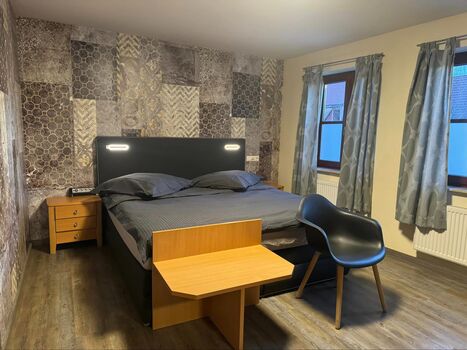 Doppelzimmer mit Kingsize Bett