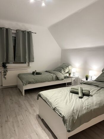 Schlafzimmer 4