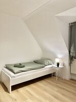 Wohnung in Raunheim - 5-Zi., 10 Betten, WLAN und Parkplatz Bild 11