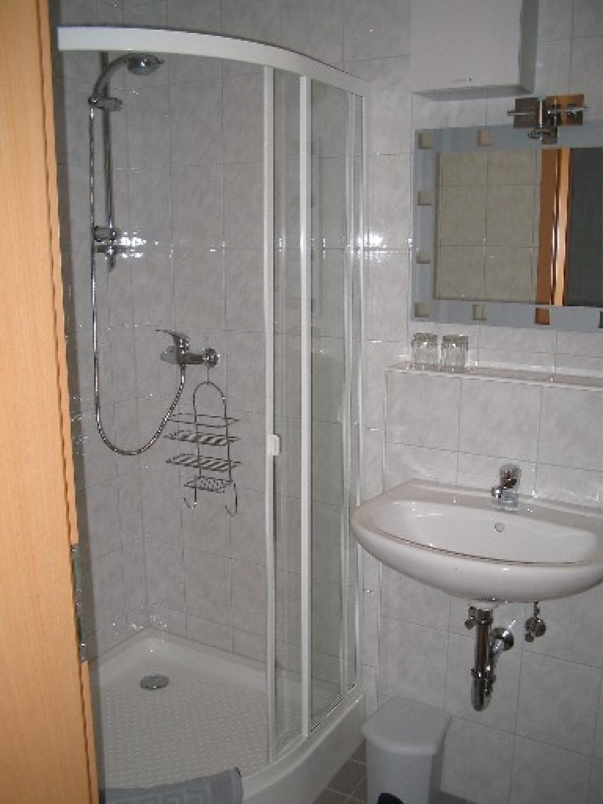 Picture 3