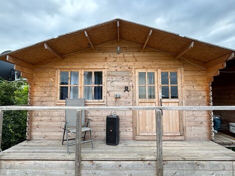 Montage-/Ferienhaus voll ausgestattet! Bild 1