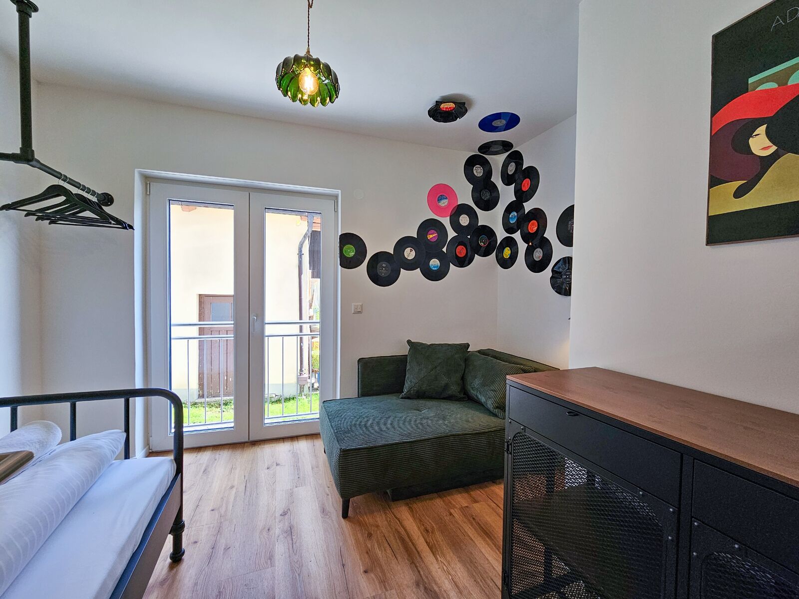 Schlafzimmer 1: mit zwei separaten Schlafplätzen