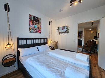 Schlafzimmer 3: 2 Schlafplätze im 140 cm Queensize Bett