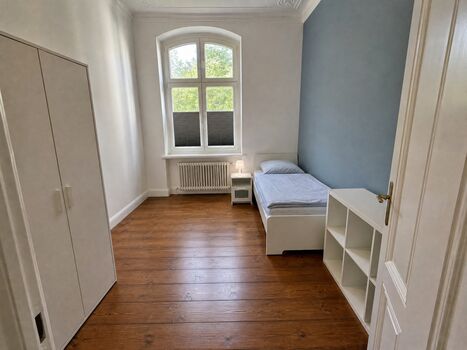 FL8 / TOMASZ-LIVING in HARRISLEE - Vollausgestattet Bild 2