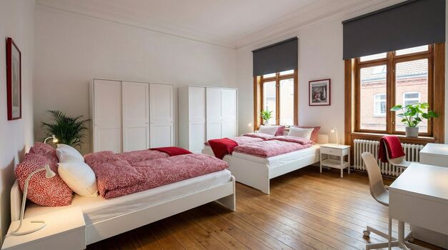 FL34 / TOMASZ-LIVING in TÖNDER - Billig | Sauber Bild 1