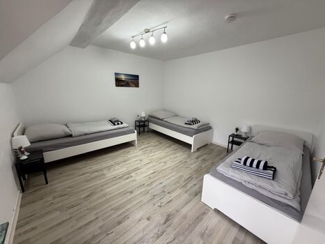 großes Schlafzimmer - Bild 1