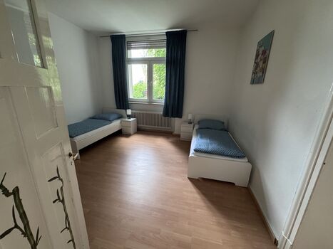 Wohn & Schlafzimmer 01