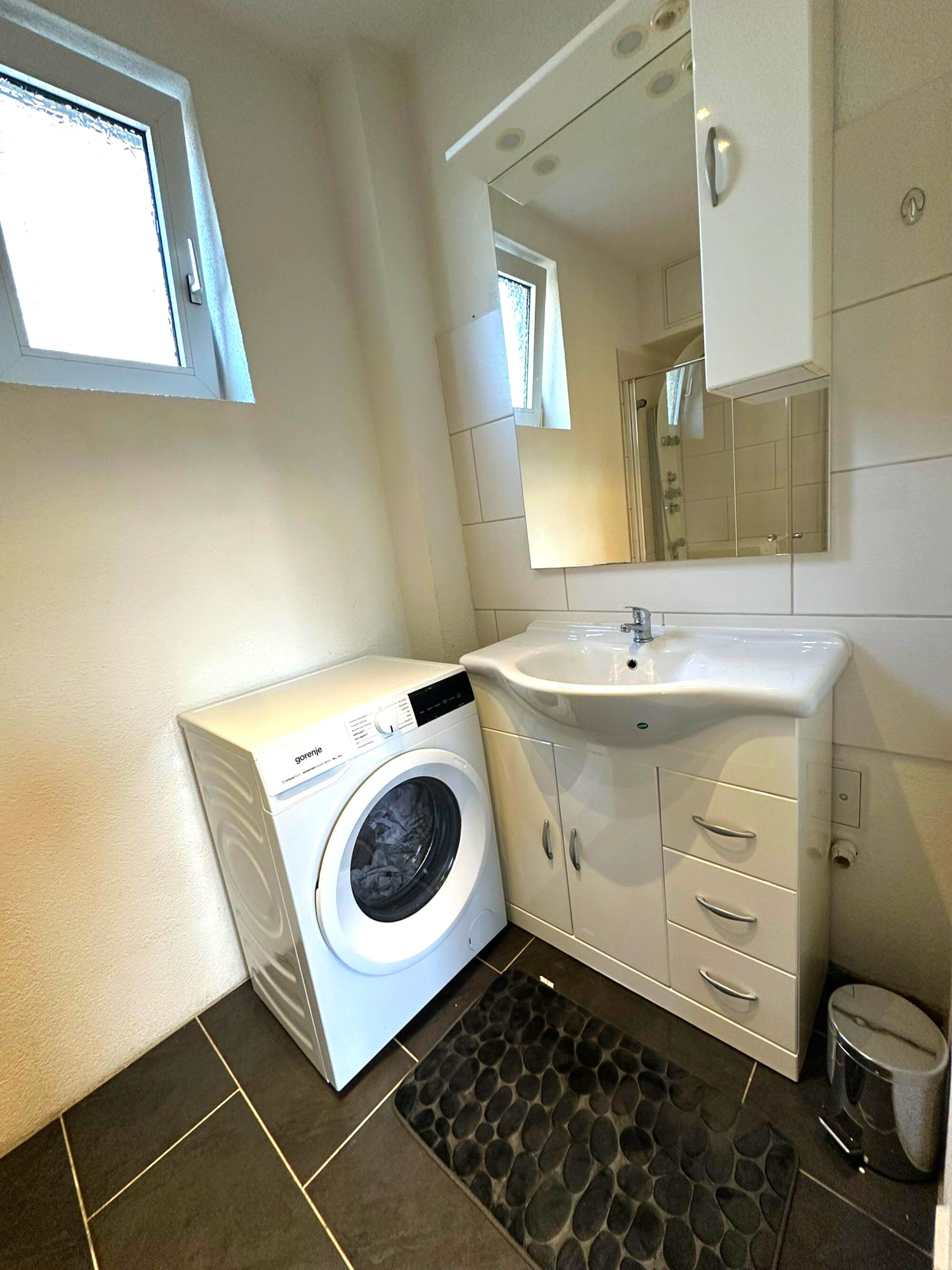 Bad und Waschtrockner