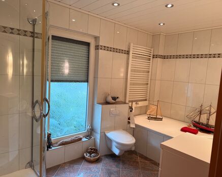 Badezimmer im Erdgeschoss 