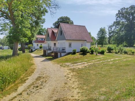 Haus am Kummerower See Bild 1