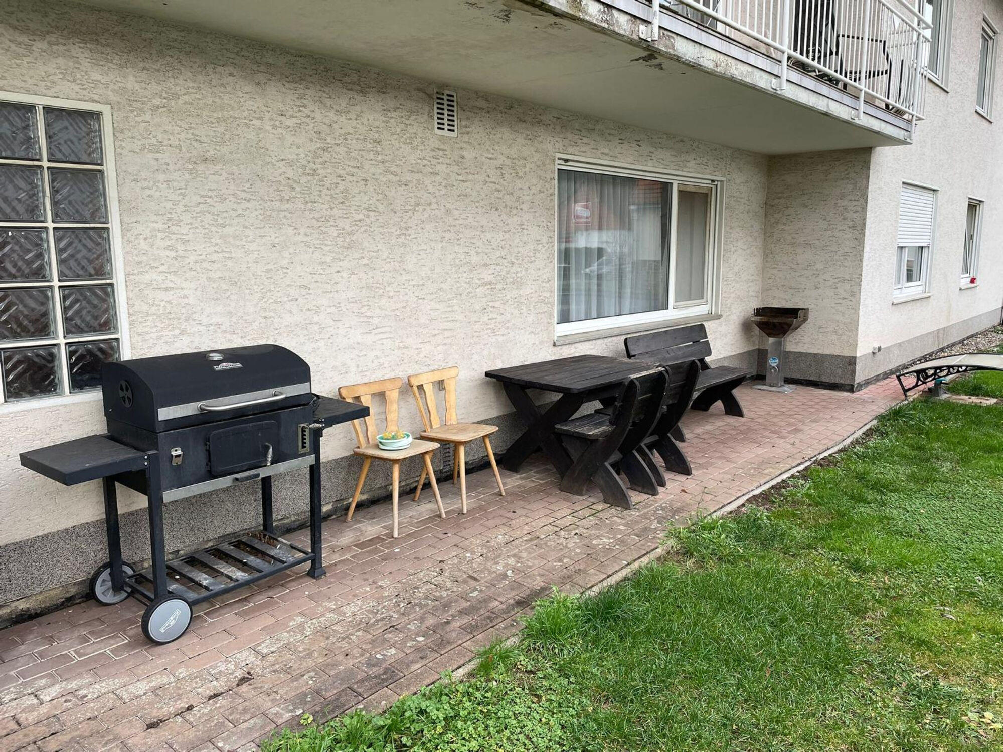 Kapellenmüllerweg EG Grillmöglichkeit Terrasse