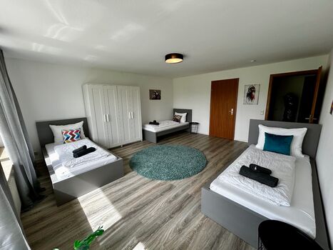 OhPardon! MAINHARDT/SHA - Einzelbetten, Garten, Küche Bild 1