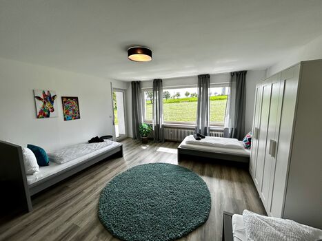 OhPardon! MAINHARDT/SHA - Einzelbetten, Garten, Küche Bild 2