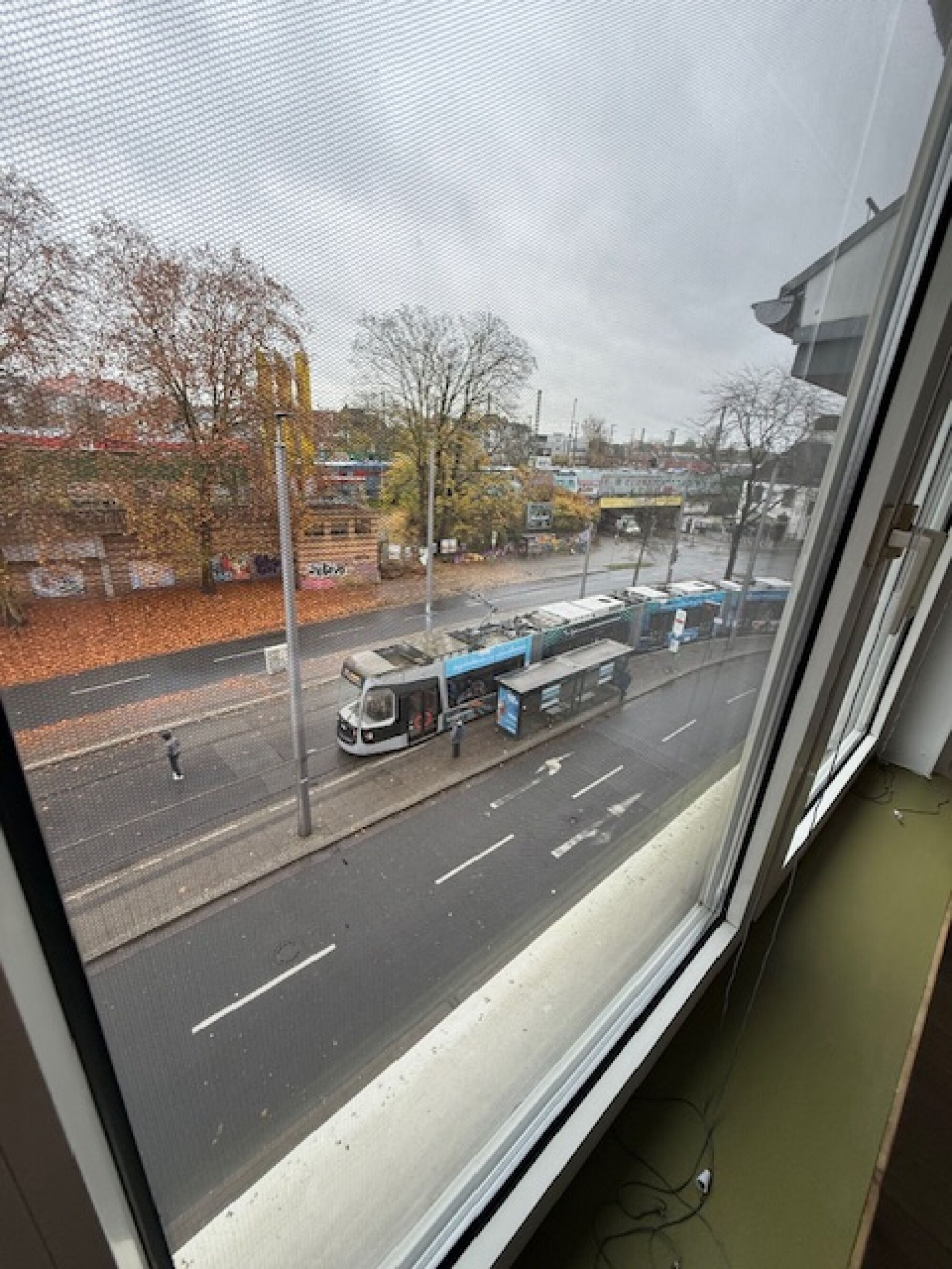 Haltestelle vor der Tür