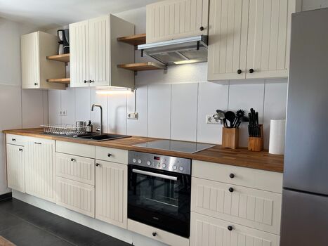 Komplette Wohnung - Sinsheim Zentral Bild 2