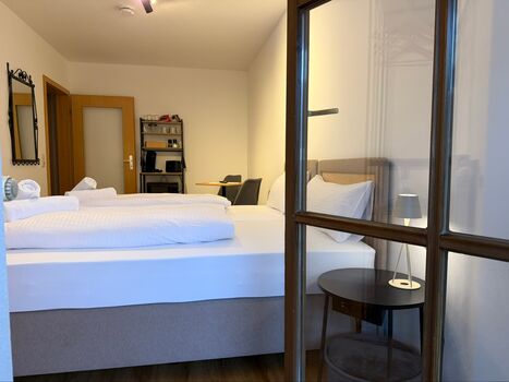 Moderne DesignApartment Forest und Spa Retreat Bild 2