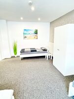 200 m² Wohnung Verl NEU!!! 2-Bäder/2 WC`s/5 Schlafzimmer Bild 20