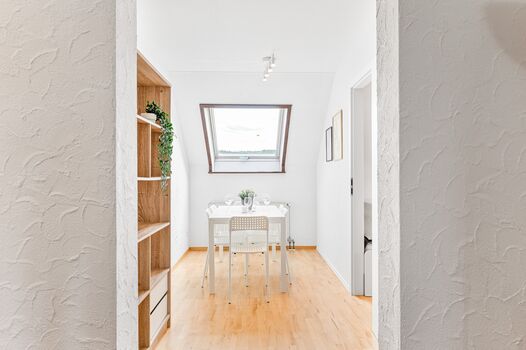 Komfort-Appartement in Schorndorf mit Anbindung an B14 ! Bild 2