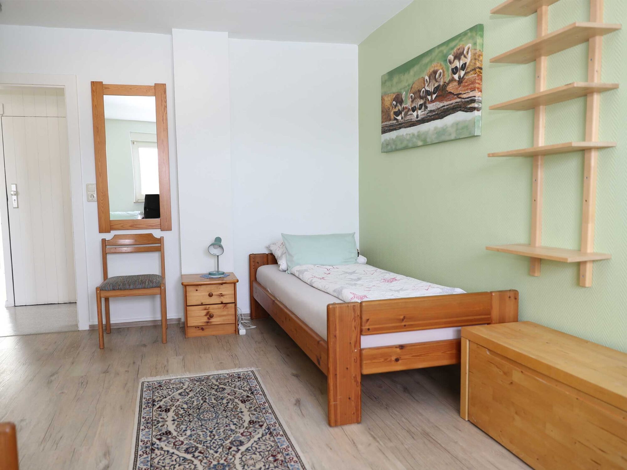 Schlafzimmer mit 2 Betten