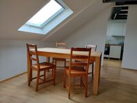 K-6 großzügige Wohnung mit EBK, WM, PKW Stellplatz uvm. Bild 1