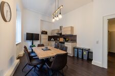 3 Zimmer, bis 8 Personen Apartment in zentrale Lage Neustadt Bild 3