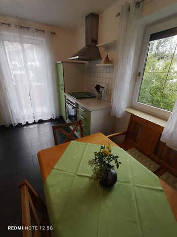 Ferienwohnung - gemütliche Essecke in der Gemeinschaftsküche