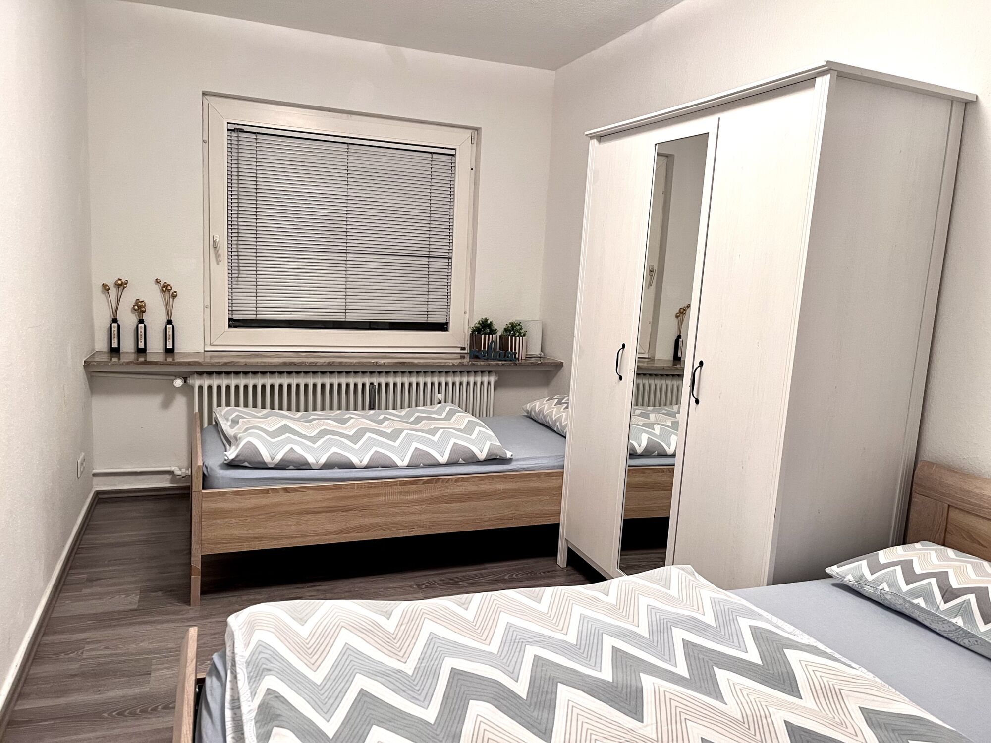 Schlafzimmer 1