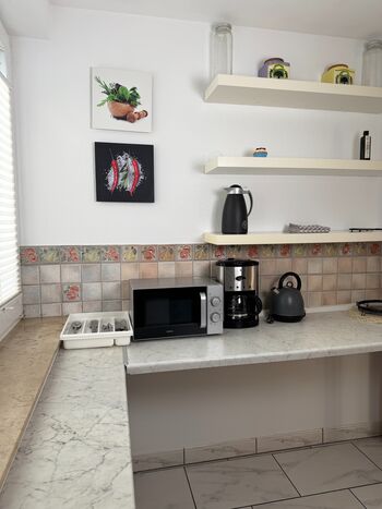 Voll ausgestattete Küche